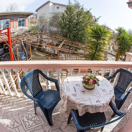 Guest House Almond Bečići المظهر الخارجي الصورة