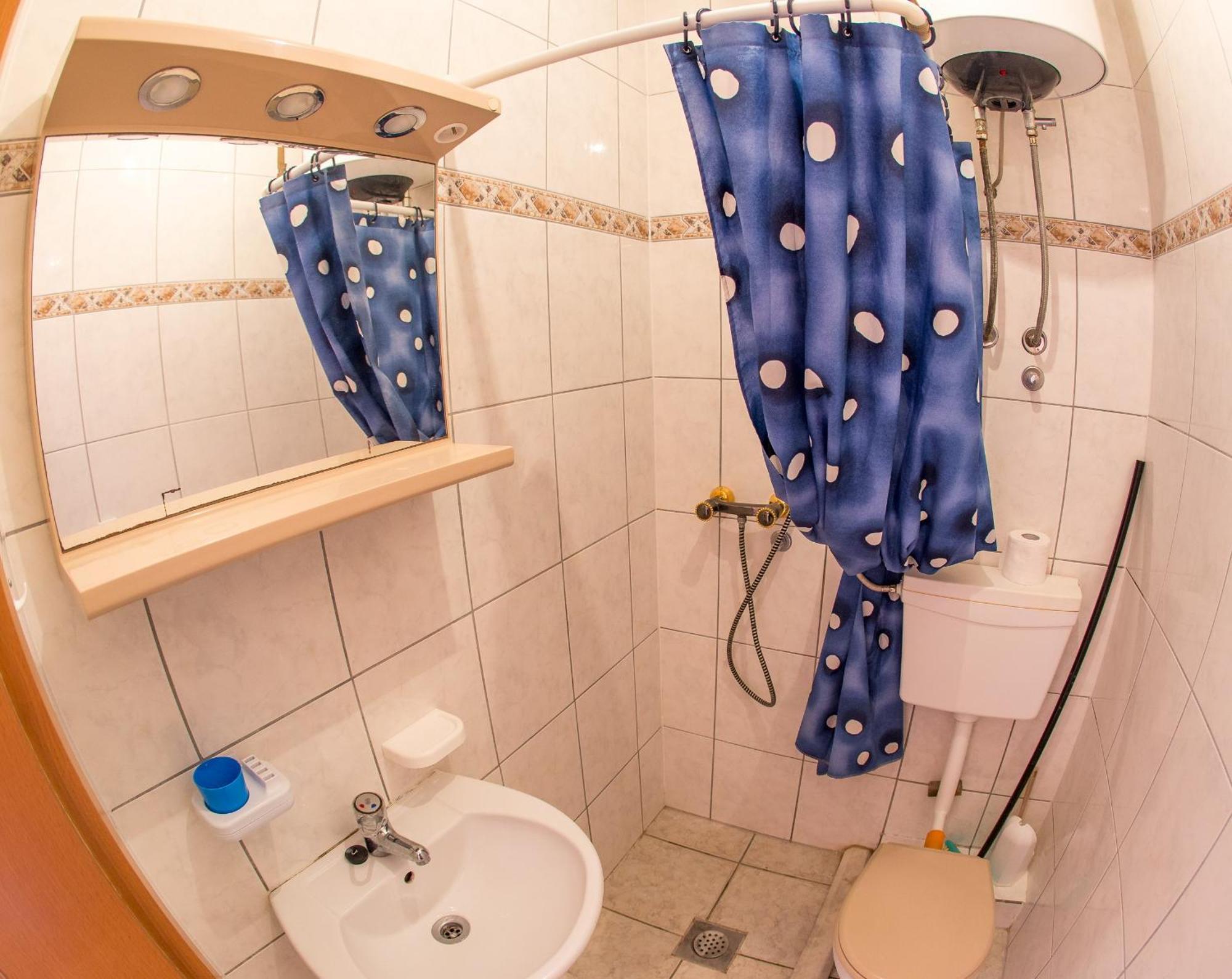 Guest House Almond Bečići الغرفة الصورة